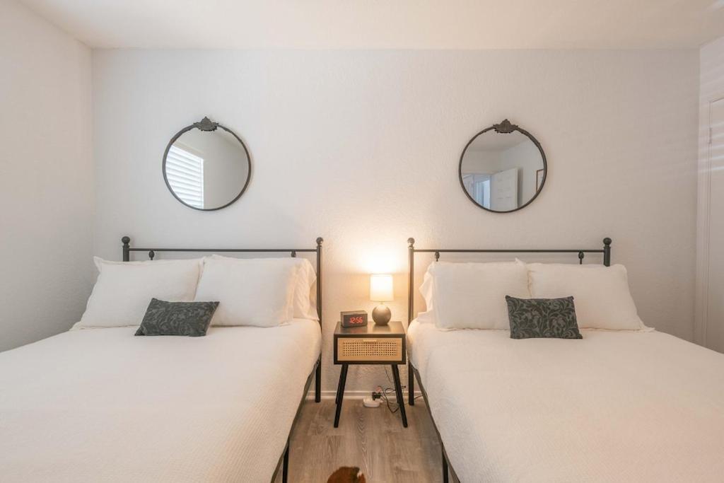 Timeless-Texas-Inn - Heated Pool Oasis & Lux Vibe Round Rock Eksteriør bilde