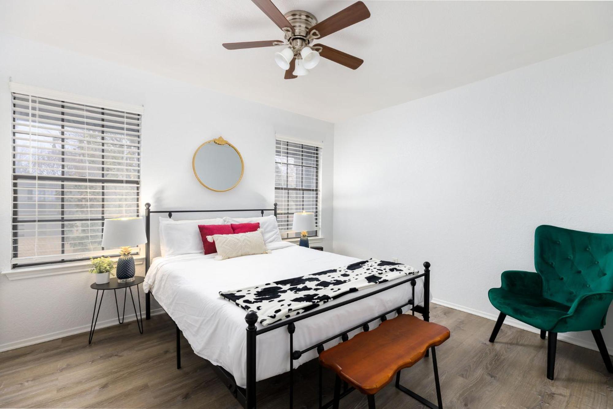 Timeless-Texas-Inn - Heated Pool Oasis & Lux Vibe Round Rock Eksteriør bilde