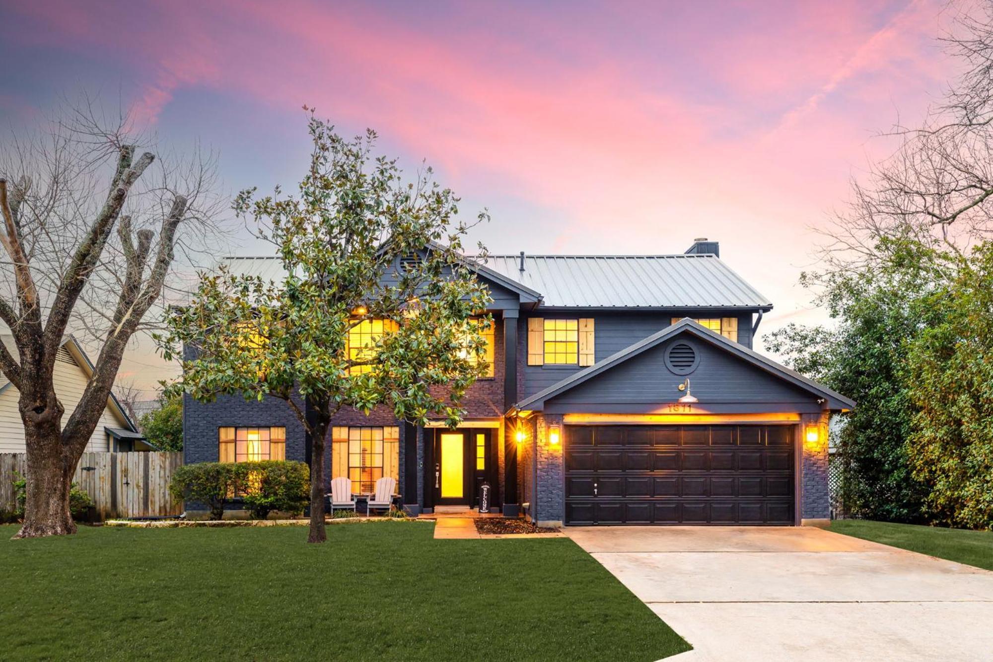 Timeless-Texas-Inn - Heated Pool Oasis & Lux Vibe Round Rock Eksteriør bilde